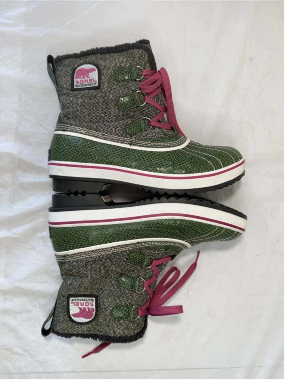 Sorel Tivoli Boots Size 9 All Weather Duck Boot Green Snake Print - Picture 15 of 15